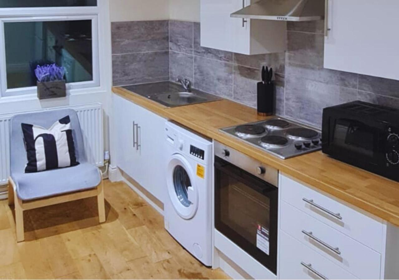 Modern 2 Bedroom Apartment In Peckham Londra Exterior foto